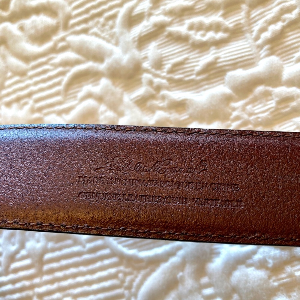 Men's Eddie Bauer Leather Belt - Picture 4 of 10